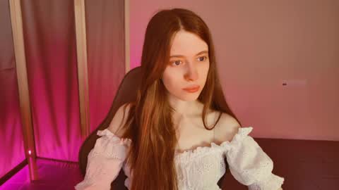 yoka_paradoxxx online show from April 29, 10:08 am