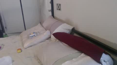 Snapshot of yokaigirl chatting on December 30, 10:01 pm Yokai Girl online show from December 30, 10:01 pm