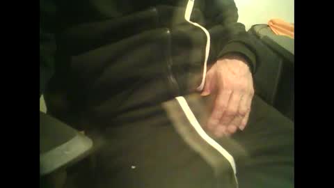 Snapshot of yokaxondoo chatting on December 24, 10:49 pm yokaxondoo online show from December 24, 10:49 pm