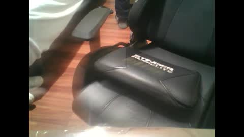 Snapshot of yokaxondoo chatting on February 19, 9:28 am yokaxondoo online show from February 19, 9:28 am