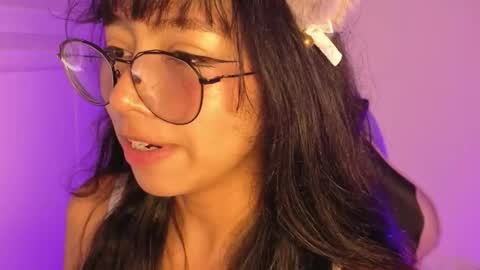 Snapshot of yommi_winx chatting on January 9, 8:06 am Yommi Winx online show from January 9, 8:06 am