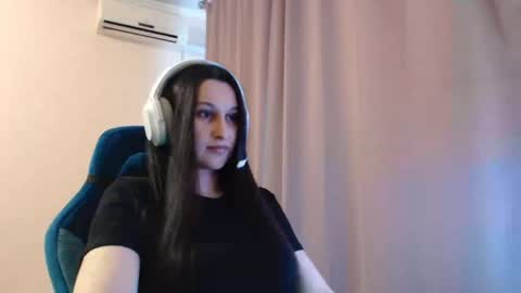 Sophie online show from April 29, 3:49 pm