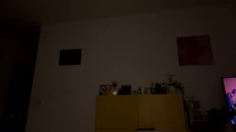 Snapshot of yonise909383 chatting on February 3, 3:42 am yonise909383 online show from February 3, 3:42 am