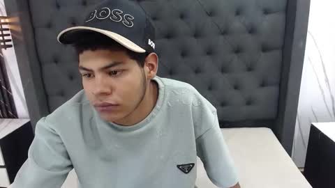 Snapshot of yordi_alpha chatting on November 3, 1:01 pm Yordi online show from November 3, 1:01 pm