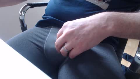 Snapshot of yorkiemanuk chatting on February 26, 10:14 am yorkiemanuk online show from February 26, 10:14 am