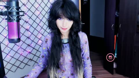 Snapshot of yoshino_san chatting on January 8, 11:19 pm you can call me Andy or  yoshi  3 online show from January 8, 11:19 pm