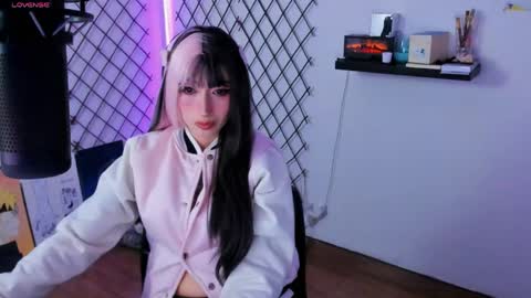 Snapshot of yoshino_san chatting on May 5, 1:46 am you can call me Andy or yoshi 3 online show from May 5, 1:46 am