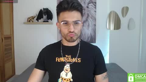 Snapshot of yoshy_man chatting on January 26, 3:59 am yoshy_man online show from January 26, 3:59 am