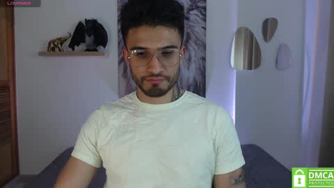 Snapshot of yoshy_man chatting on January 31, 3:52 am yoshy_man online show from January 31, 3:52 am