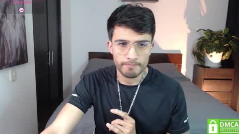 Snapshot of yoshy_man chatting on October 7, 3:04 am yoshy_man online show from October 7, 3:04 am