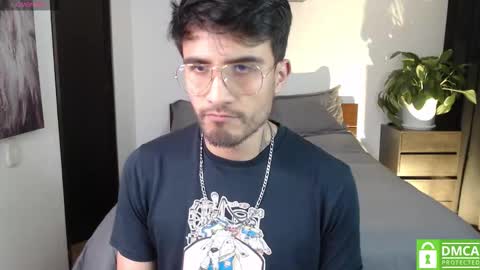 Snapshot of yoshy_man chatting on October 10, 3:49 am yoshy_man online show from October 10, 3:49 am