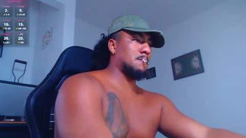 Snapshot of yosoy_enzo2020 chatting on July 26, 10:38 pm Enzo online show from July 26, 10:38 pm