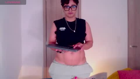 Snapshot of yossefmout chatting on June 17, 5:03 pm Yossef online show from June 17, 5:03 pm