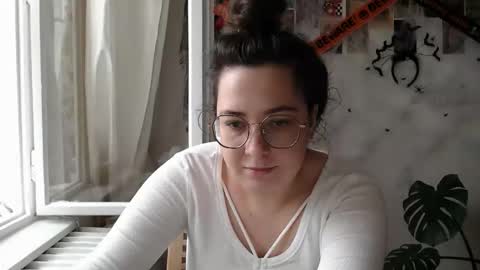 Snapshot of you_aurora chatting on October 9, 10:13 am Aurora online show from October 9, 10:13 am