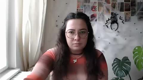 Snapshot of you_aurora chatting on October 11, 10:03 am Aurora online show from October 11, 10:03 am
