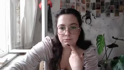 Snapshot of you_aurora chatting on October 17, 10:07 am Aurora online show from October 17, 10:07 am
