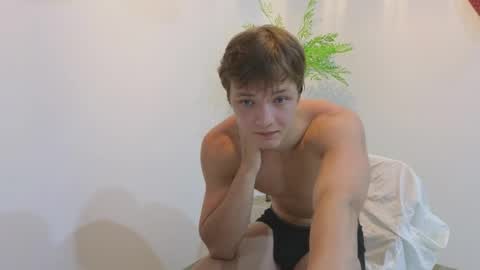you_dream_ online show from May 27, 8:28 pm