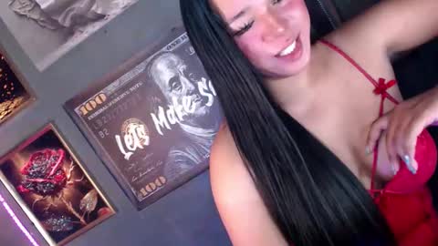 Snapshot of you_should_try chatting on November 24, 5:07 am Denice online show from November 24, 5:07 am