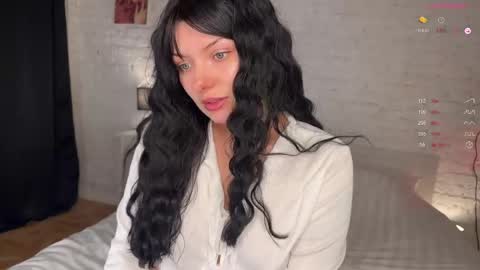 Snapshot of youandi___ chatting on April 3, 5:00 pm Massage Studio online show from April 3, 5:00 pm