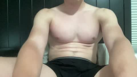 younstud45555 online show from June 16, 6:43 pm