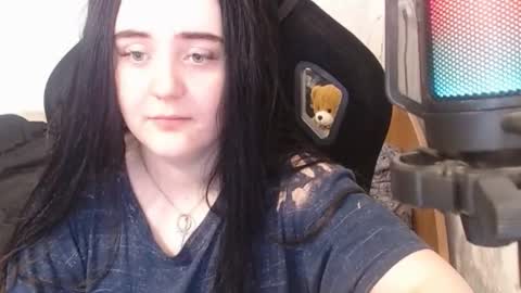 Snapshot of your_8a8y chatting on March 4, 6:37 am your_8a8y online show from March 4, 6:37 am