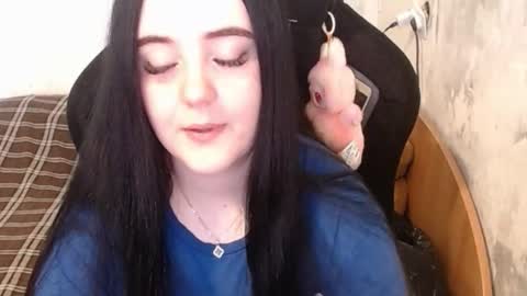 Snapshot of your_8a8y chatting on September 9, 12:05 pm your_8a8y online show from September 9, 12:05 pm