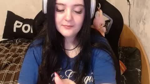 Snapshot of your_8a8y chatting on November 5, 4:01 am your_8a8y online show from November 5, 4:01 am