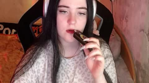 Snapshot of your_8a8y chatting on November 30, 8:35 pm your_8a8y online show from November 30, 8:35 pm