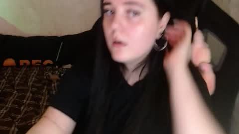 Snapshot of your_8a8y chatting on December 5, 8:34 am your_8a8y online show from December 5, 8:34 am