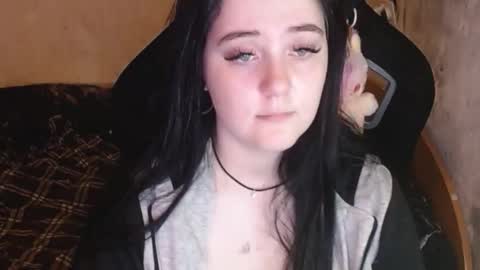 your_8a8y online show from January 7, 8:11 pm