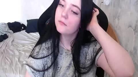 your_8a8y online show from April 28, 8:30 am