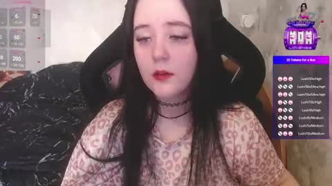 Snapshot of your_8a8y chatting on June 26, 9:14 am your_8a8y online show from June 26, 9:14 am