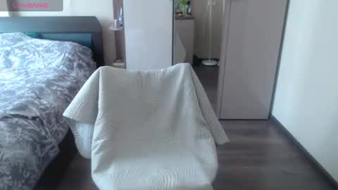 Snapshot of your__maria chatting on March 7, 11:07 am Maria Love online show from March 7, 11:07 am