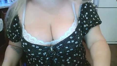 Maria Love online show from December 17, 8:20 am