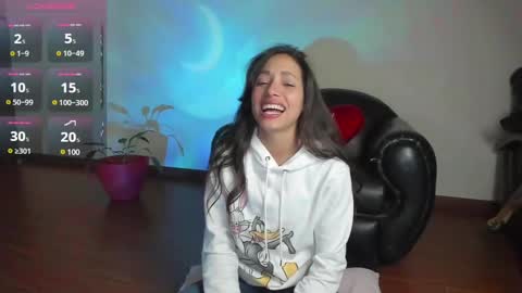 Snapshot of your_beck chatting on December 8, 11:19 pm mia3 online show from December 8, 11:19 pm