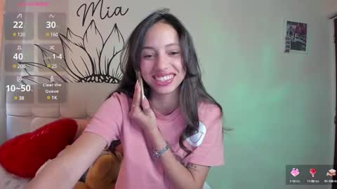 Snapshot of your_beck chatting on January 19, 7:15 pm mia3 online show from January 19, 7:15 pm