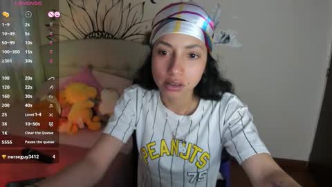 Snapshot of your_beck chatting on November 28, 6:32 pm mia3 online show from November 28, 6:32 pm