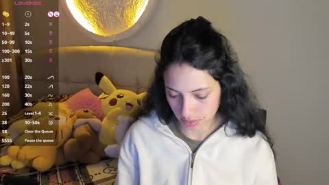 mia3 online show from February 18, 3:24 am