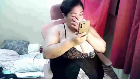 your_big_boobs online show from September 22, 12:18 pm