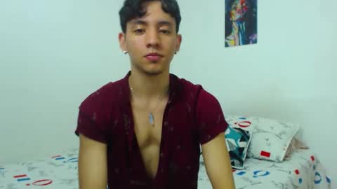 Snapshot of your_boy_hot chatting on May 14, 12:45 pm your boy online show from May 14, 12:45 pm