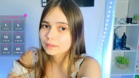 Julia Next stream  online show from May 6, 6:02 pm