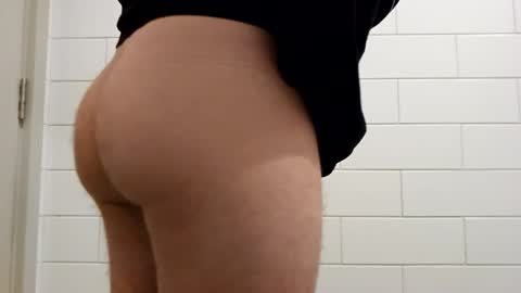 Snapshot of your_cutie_boy chatting on January 26, 4:51 pm your cutie boy online show from January 26, 4:51 pm