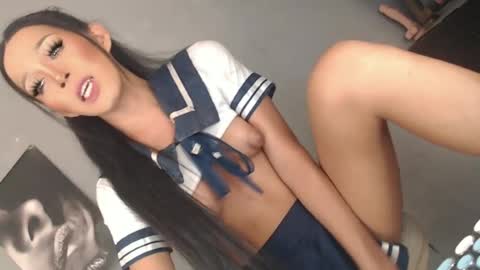 LARA online show from June 18, 1:48 pm