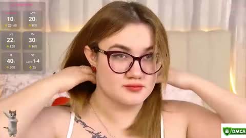 Snapshot of your_dream_nancy chatting on August 7, 1:24 pm Nancy online show from August 7, 1:24 pm