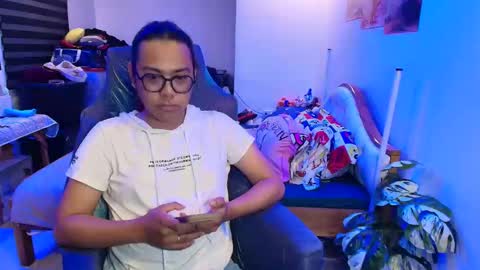 your_dreamgirlxxx69 online show from June 8, 9:53 am