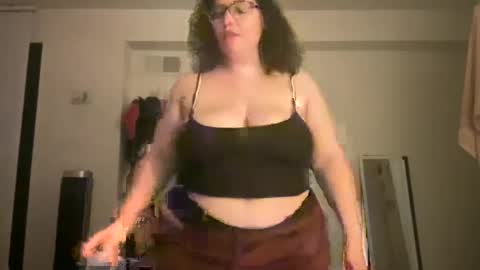 your_favorite_toy91231 online show from June 18, 3:18 am