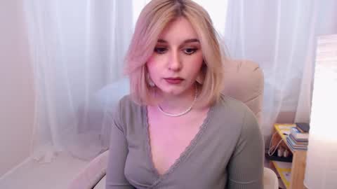 Freya online show from February 13, 11:17 am