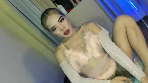 Snapshot of your_girl_yeka chatting on July 9, 9:35 am your_girl_yeka online show from July 9, 9:35 am