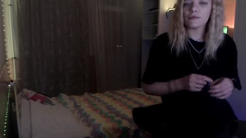 Snapshot of your_horny_friends chatting on December 30, 6:49 pm Your Horny Friends online show from December 30, 6:49 pm