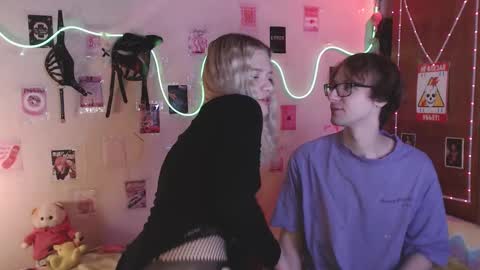 Snapshot of your_horny_friends chatting on October 6, 3:53 pm Your Horny Friends online show from October 6, 3:53 pm